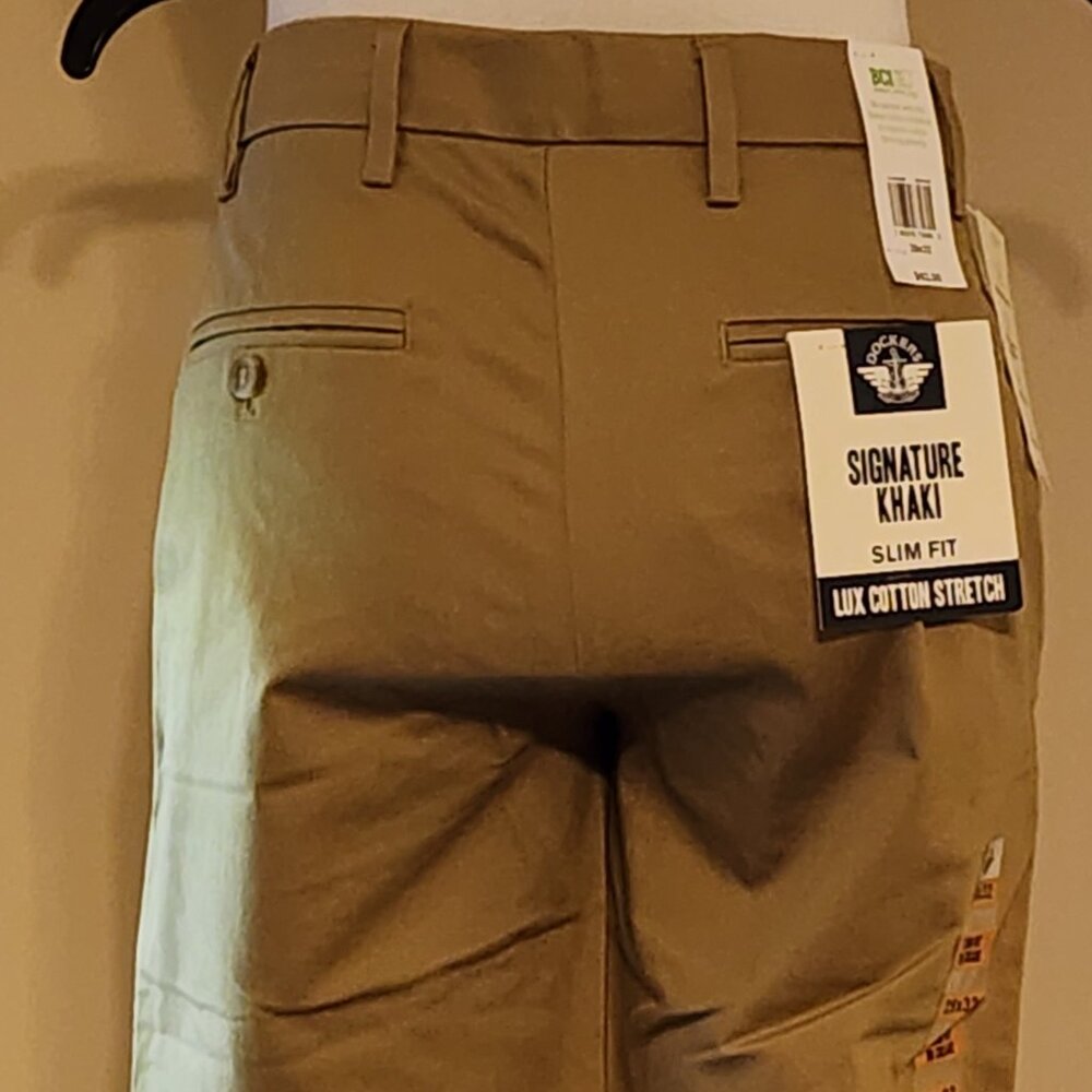 NWT Dockers Signature Khaki Beige Lux Cotton Stretch Shirt Gripper Pants 29x32 - Picture 2 of 9